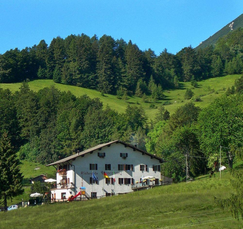 Rifugio Monte Baldo Hotel Avio Exterior photo
