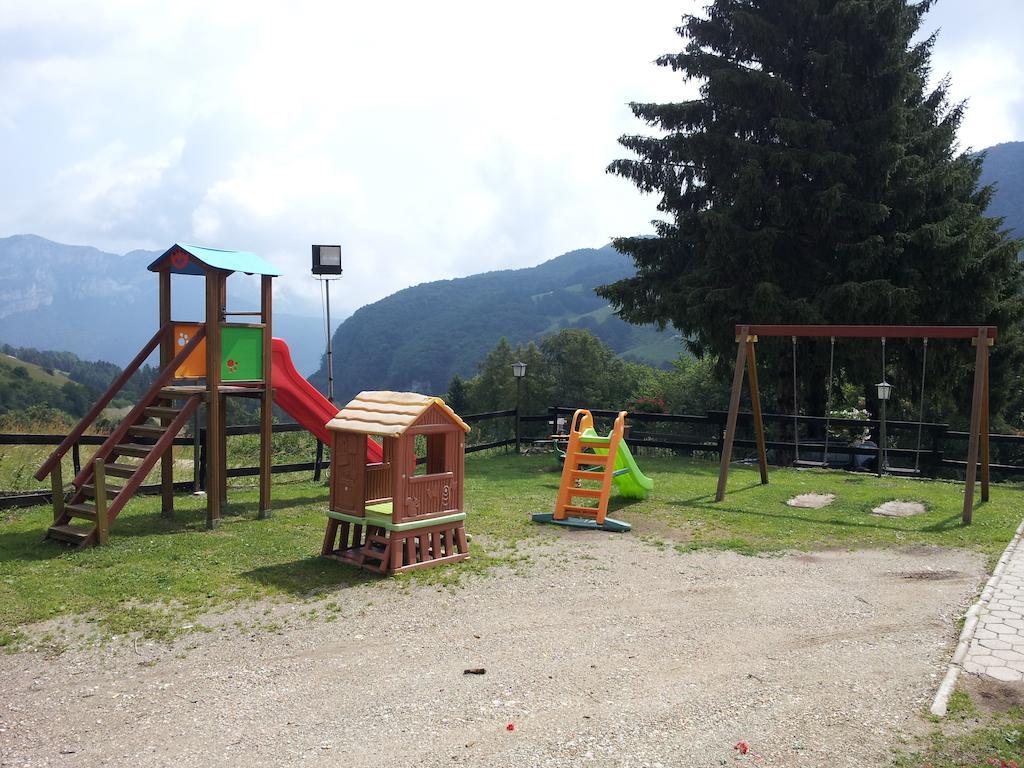 Rifugio Monte Baldo Hotel Avio Exterior photo